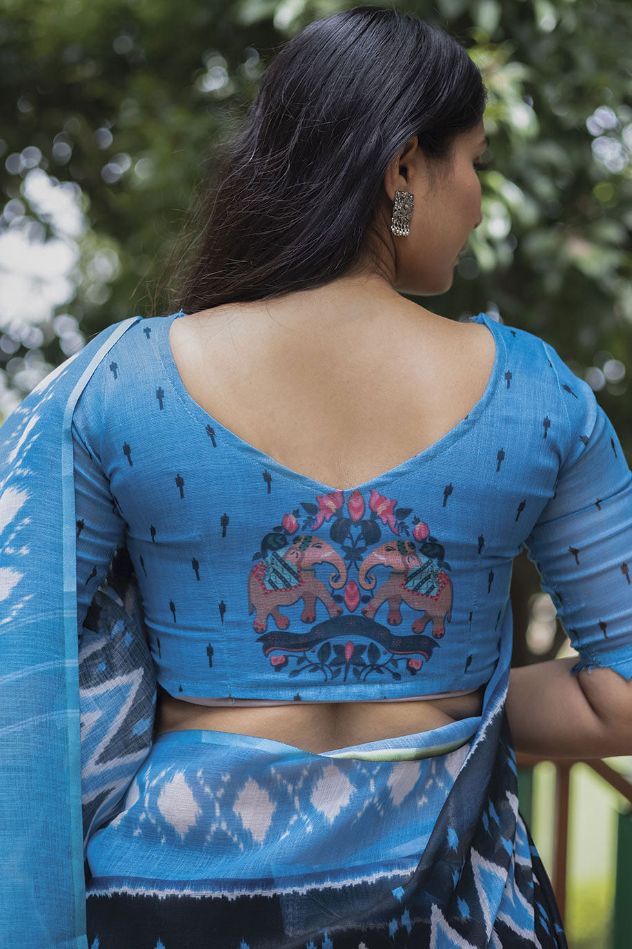 blue-linen-saree-zb130382_2_SareeButa.com