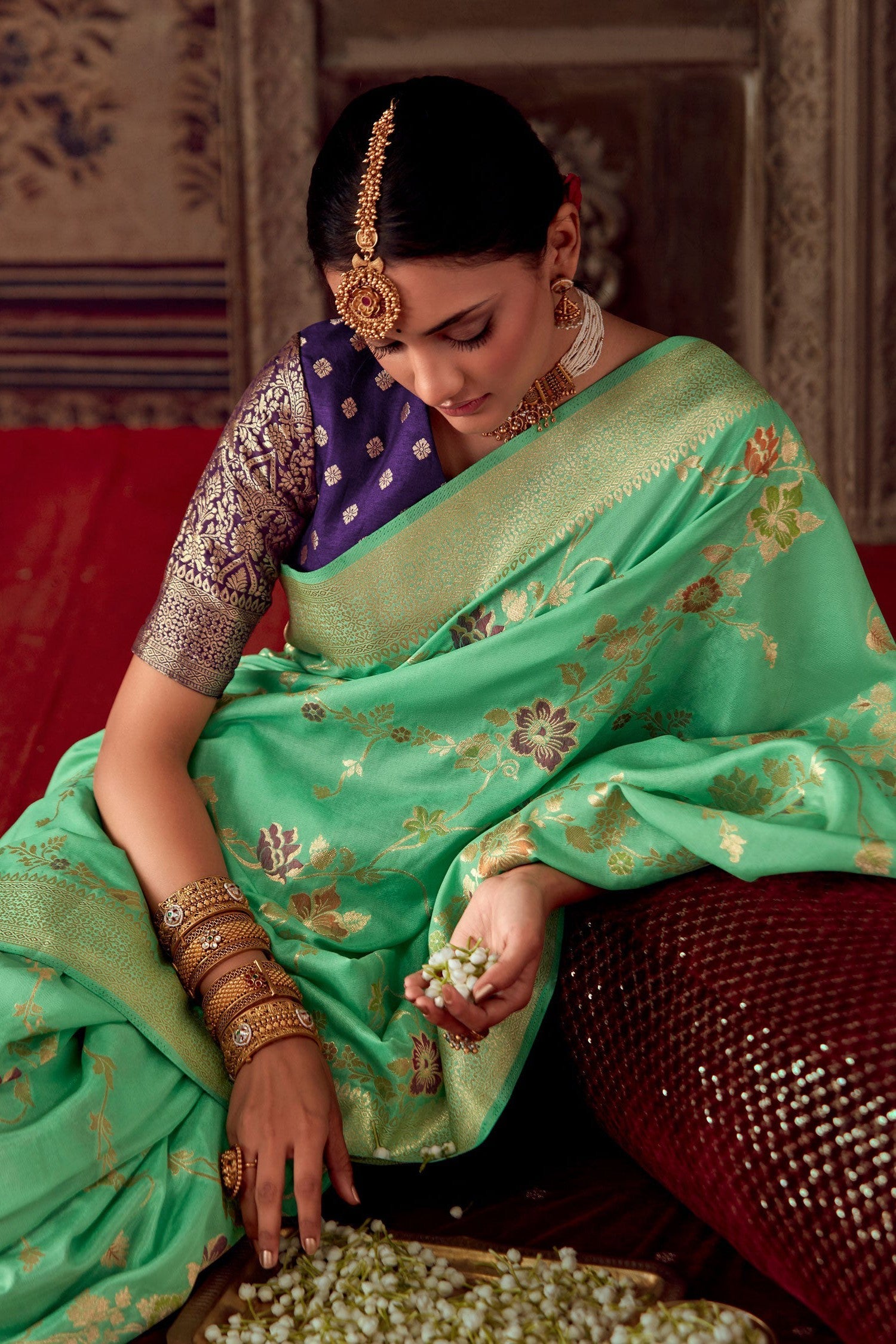 green-banarasi-saree-zb130209_2_SareeButa.com