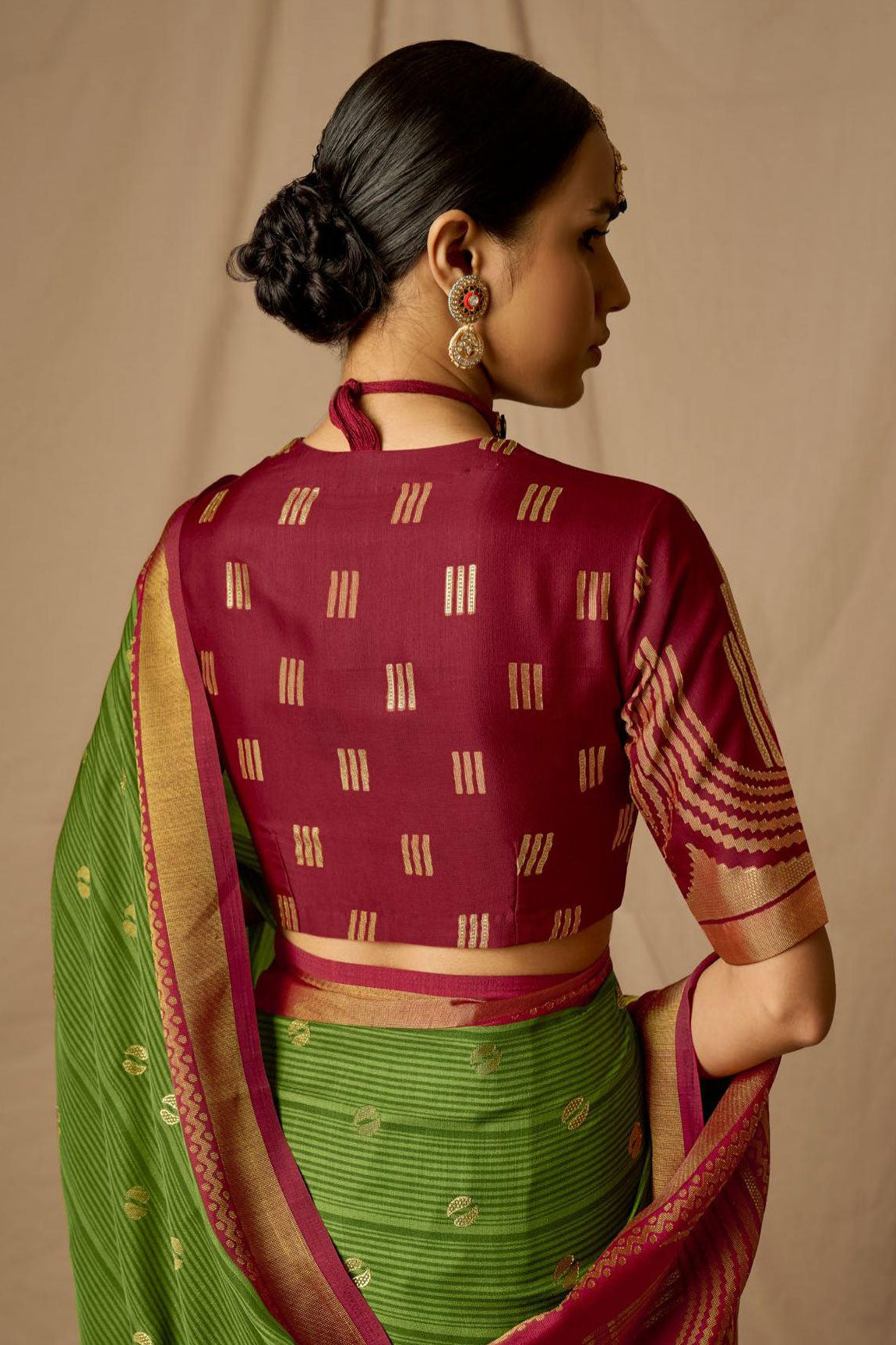 green-silk-saree-zb130256_2_SareeButa.com