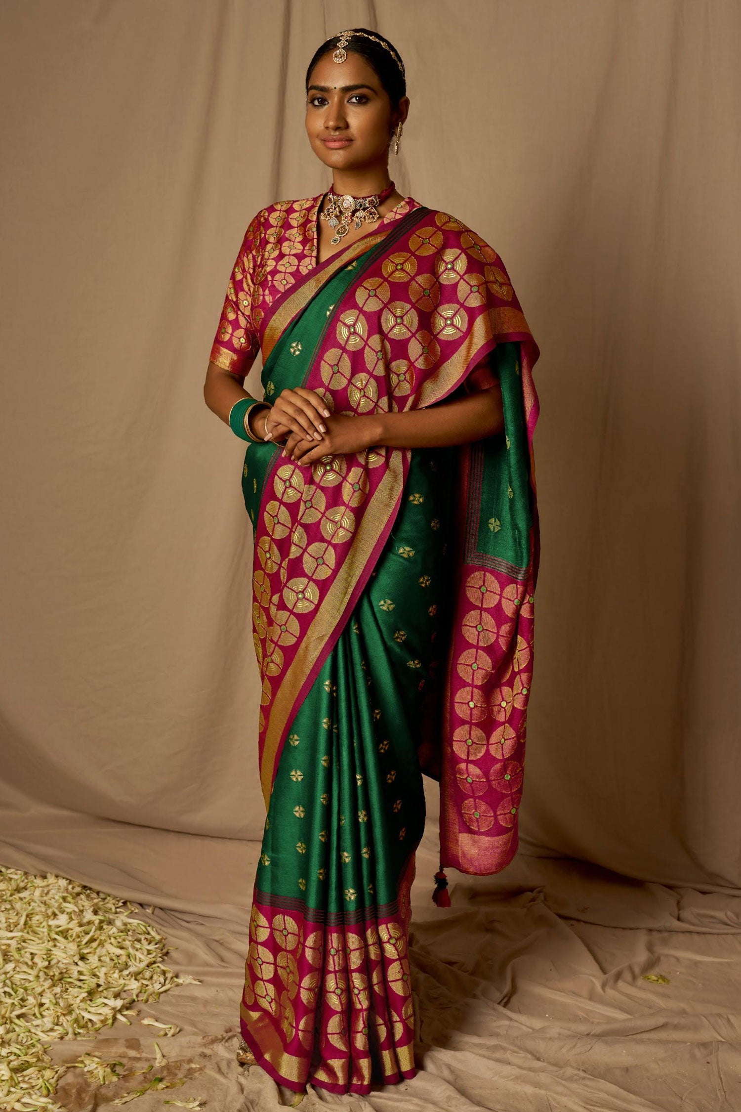 green-silk-saree-zb130261_1_SareeButa.com