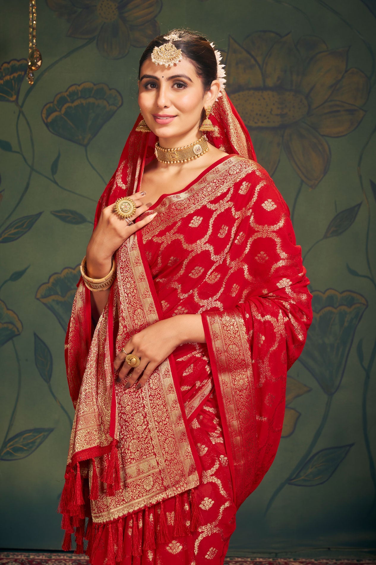 red-georgette-banarasi-saree-zb130290_2_SareeButa.com