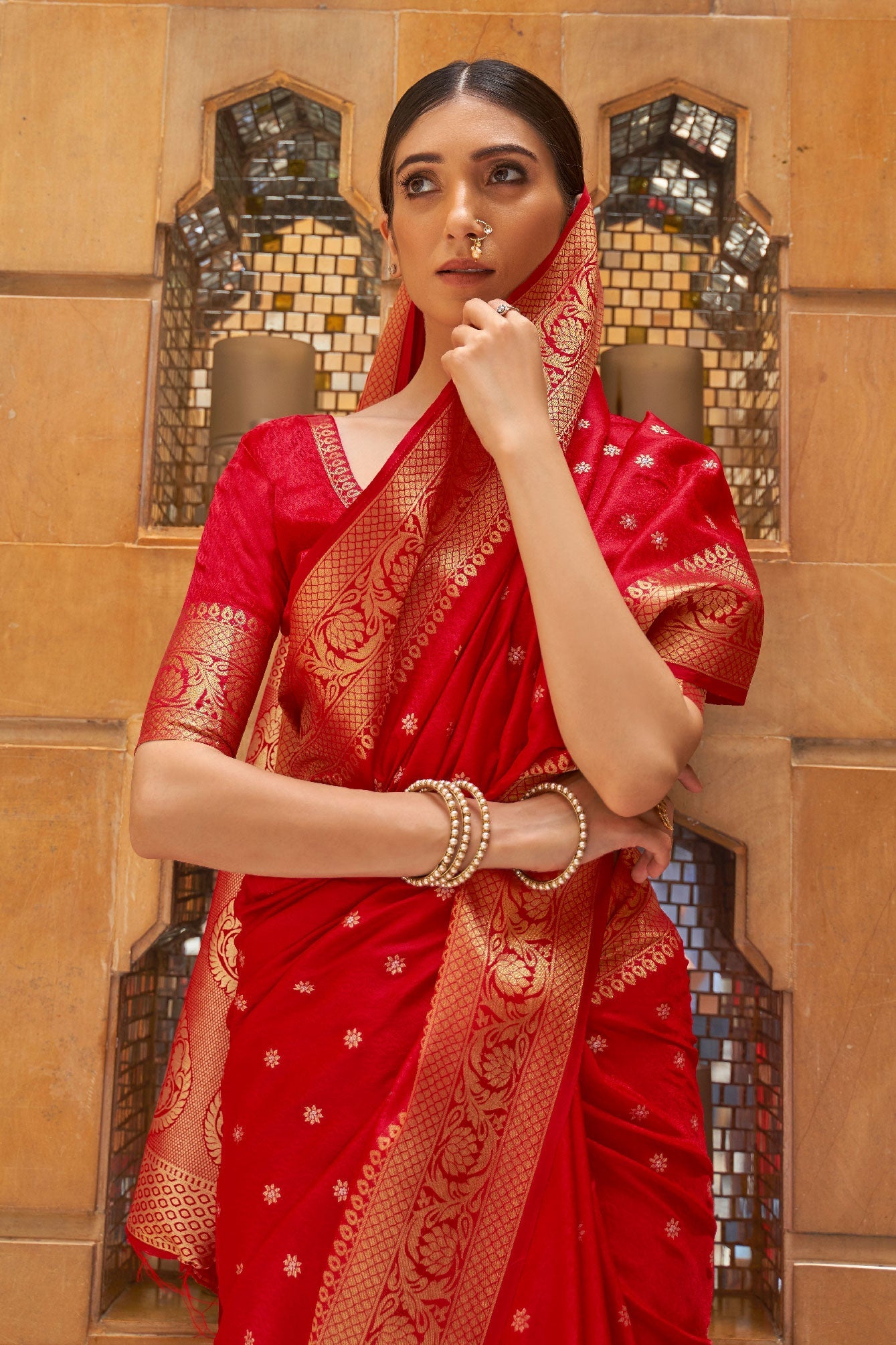 red-kanjivaram-silk-saree-zb140083_2_SareeButa.com