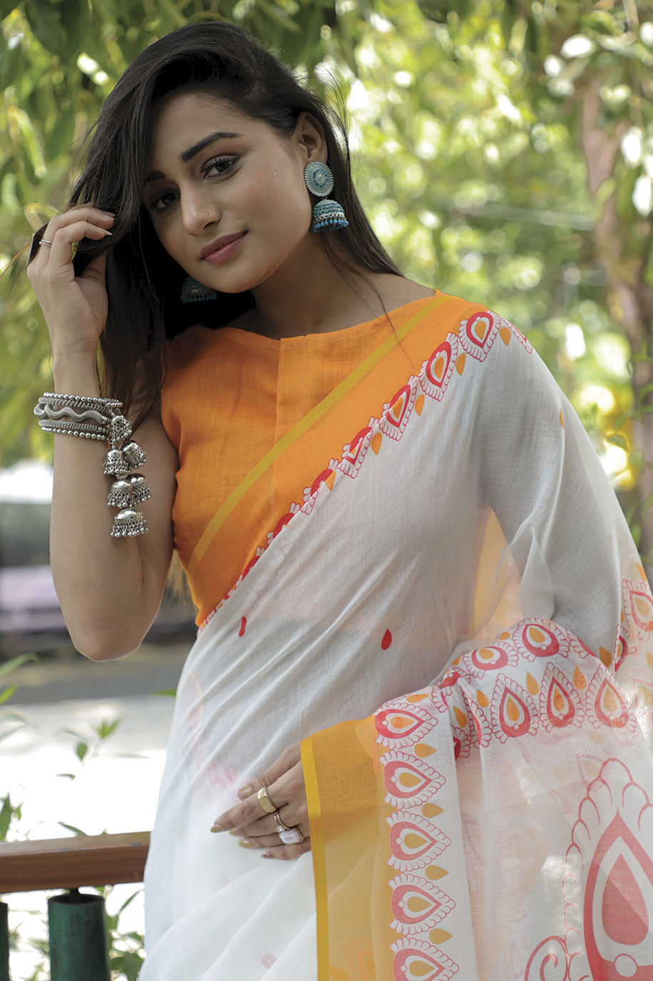 white-linen-saree-zb130369_3_SareeButa.com