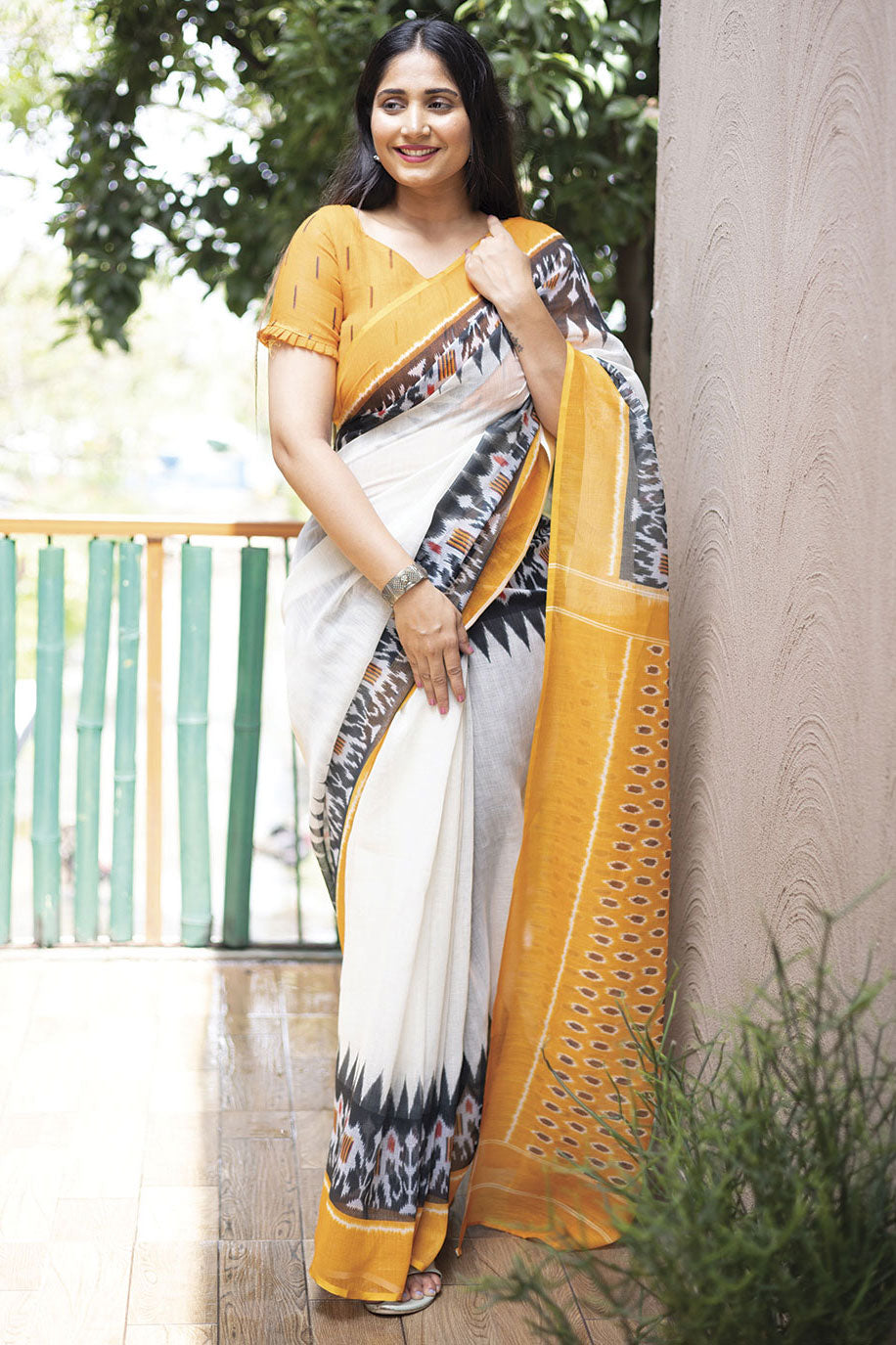 white-linen-saree-zb130380_3_SareeButa.com