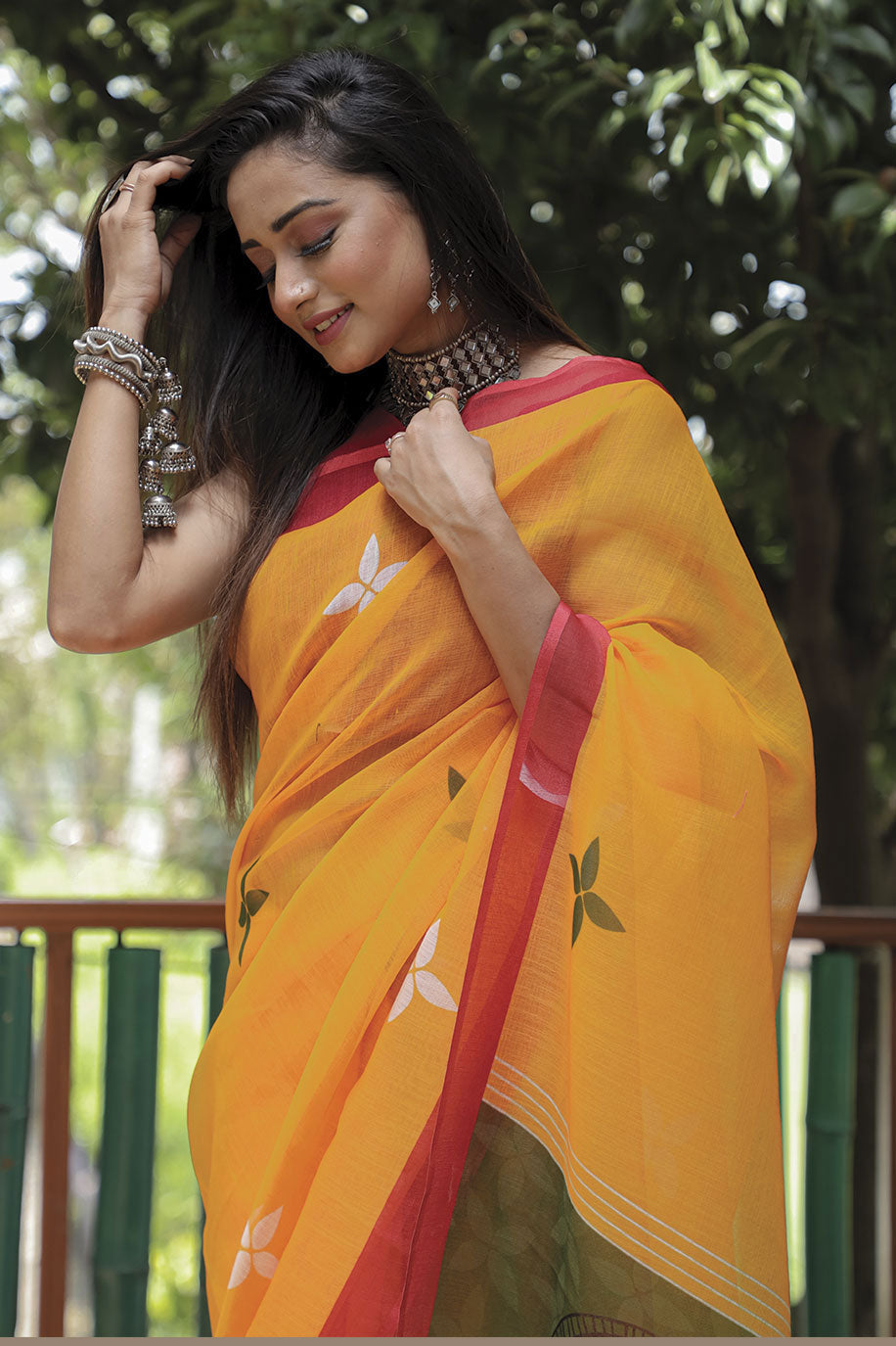 yellow-linen-saree-zb130360_3_SareeButa.com